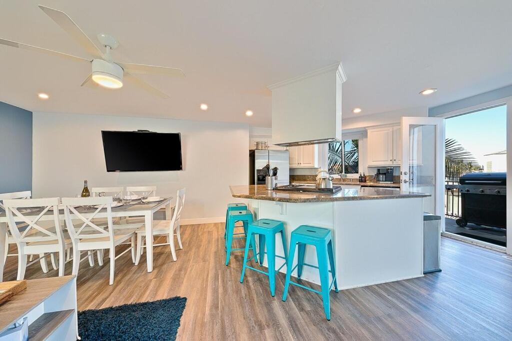 Stunning South Mission Home With Private Rooftop & Ocean Views! San Diego Eksteriør billede